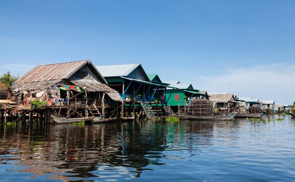 A floating fishing village