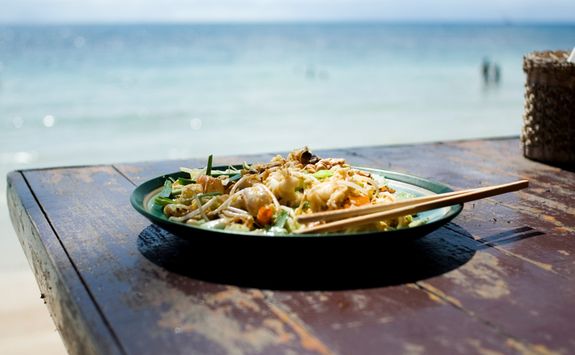 Pad Thai on the beach