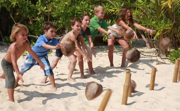 Coconut bowling