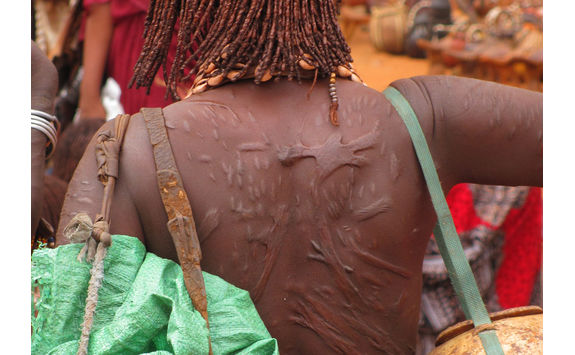 hamer tribe woman scars