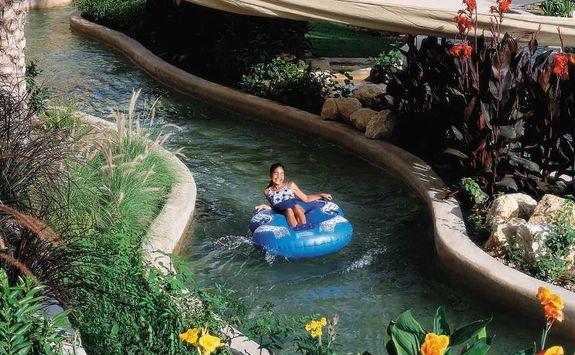 Barr al Jissah hotel slide