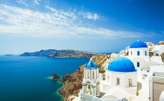 Clifftop hotels in Santorini