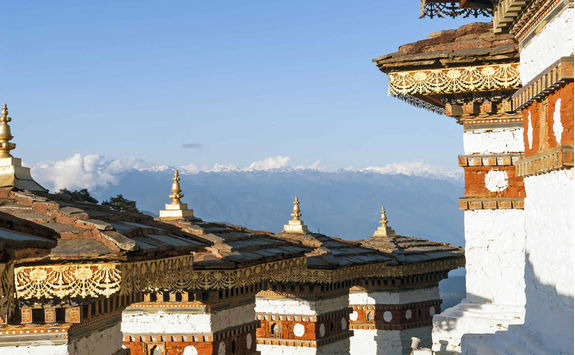 dochula pass view on himalayan peaks