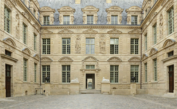 Architecture in the Marais