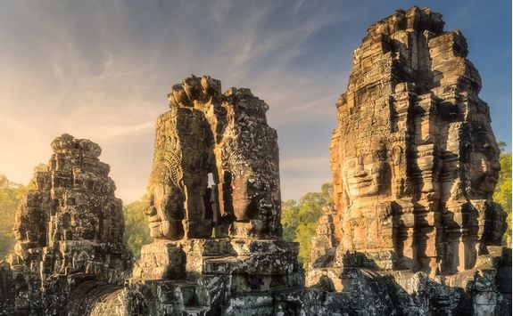 stone face at sunrise