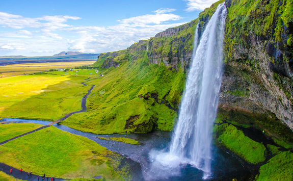 Seljalandsfoss waterfall
