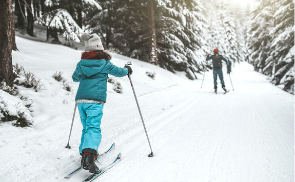 family cross country skiing