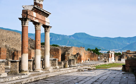 pompeii ruins