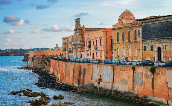 embankment syracusa sicily