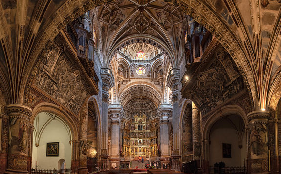 inside the monastery of san jeronimo