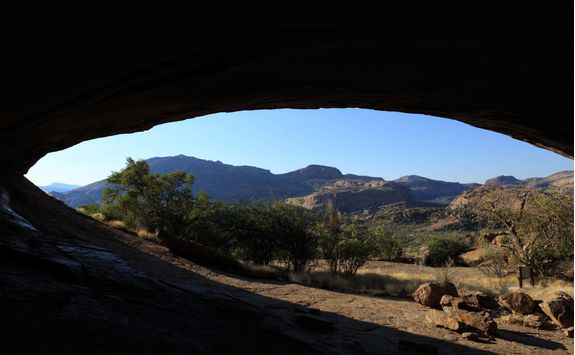 cave erongo namibia
