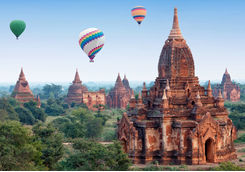Hot air balloons in Bagan