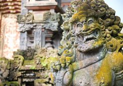pura dalem sculpture