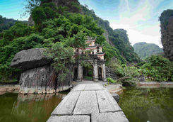 Bich Dong Pagoda