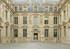 Architecture in the Marais