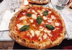 pizza in naples