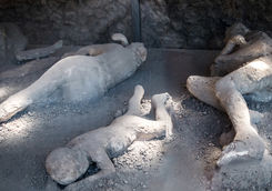 bodies at pompeii