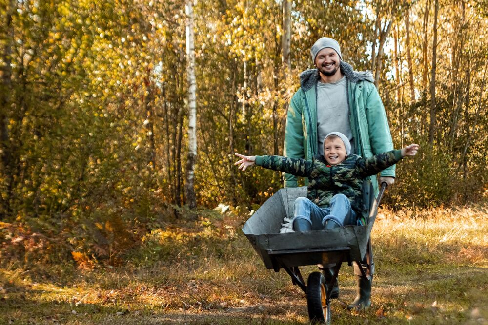 Fall family wheelbarrow