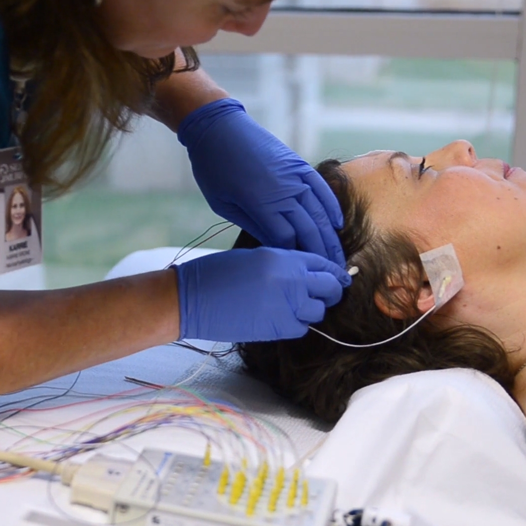 Video Thumbnail 0010 What is an EEG