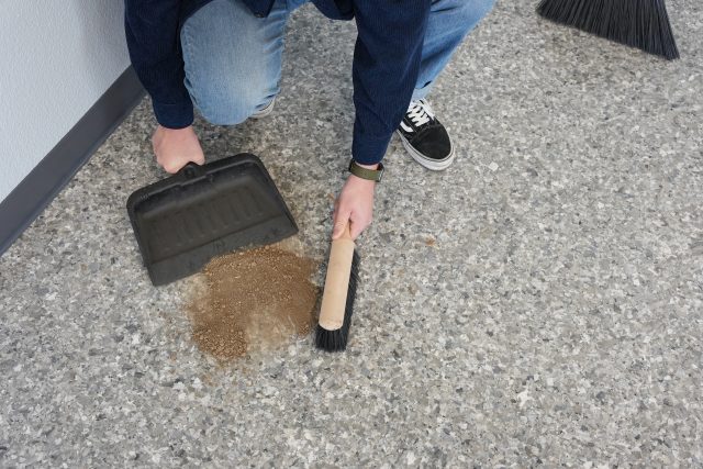 FB-6003 WEATHERED GRAY 1/4" 27