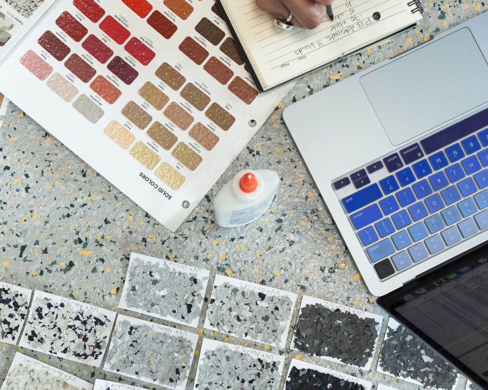 Behind the scenes offical 4 5 ratio