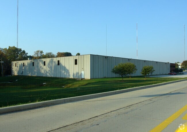 3623 Independence Dr Fort Wayne IN Building Photo 2 Large High Definition