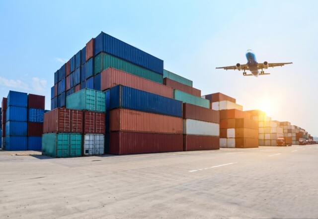 Container 6751623