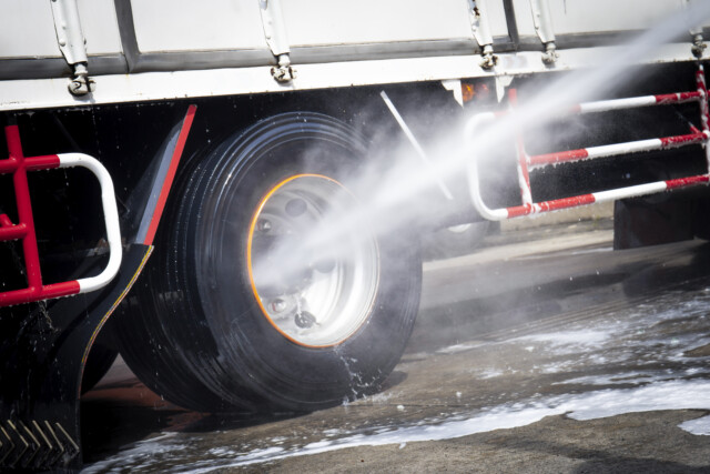 Pressure Washer Truck2