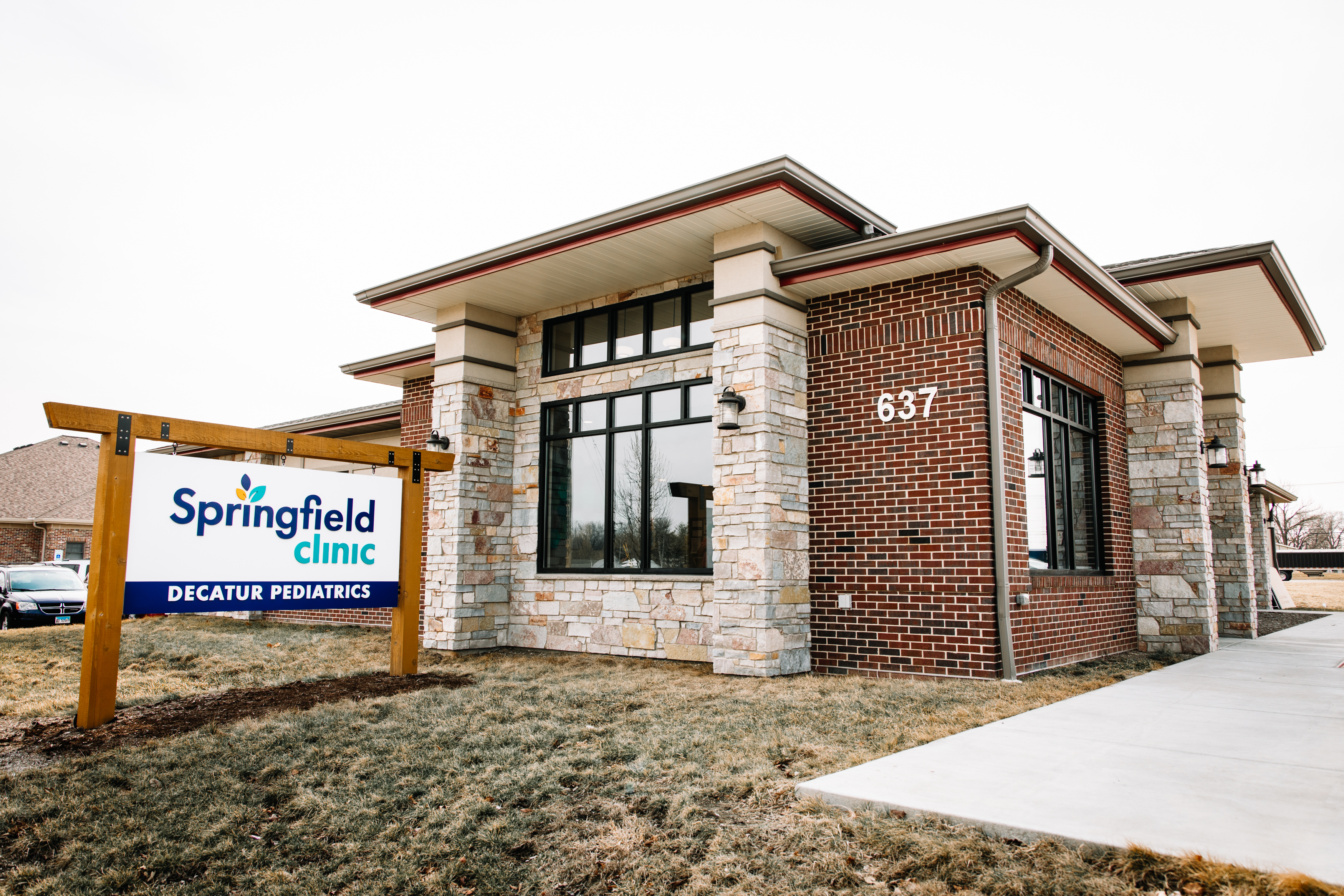 Springfield Clinic Decatur Pediatrics is conveniently located on Snyder Drive, just north of Pershing Road.