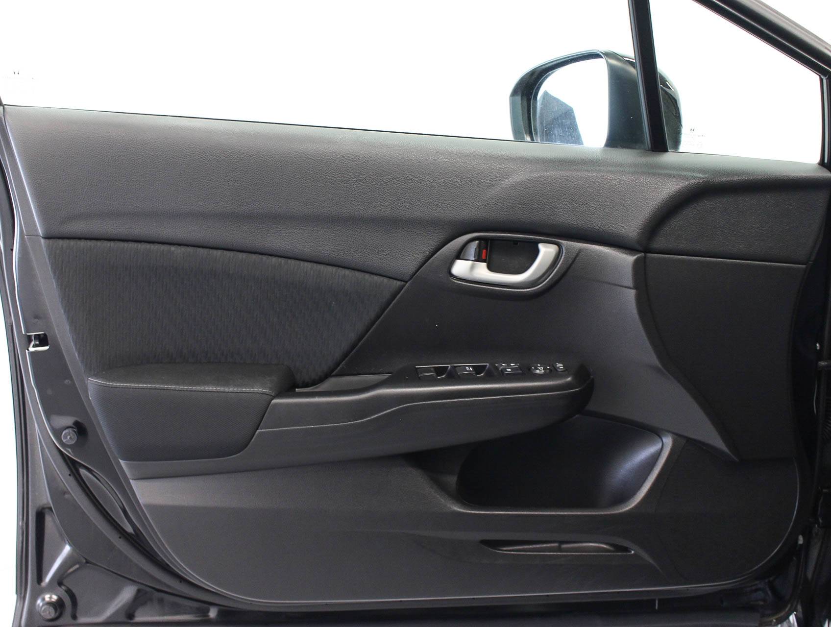 2015 HONDA CIVIC LX photo 9