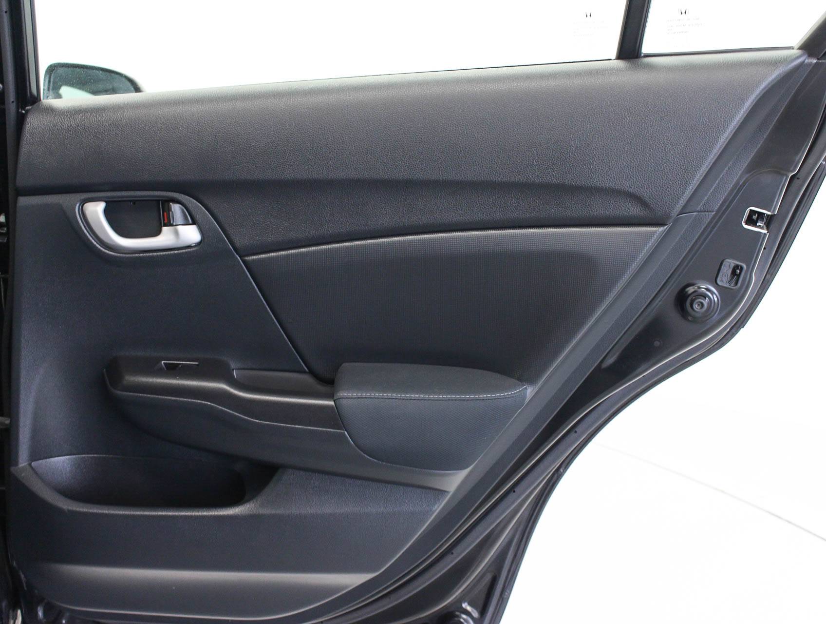 2015 HONDA CIVIC LX photo 16