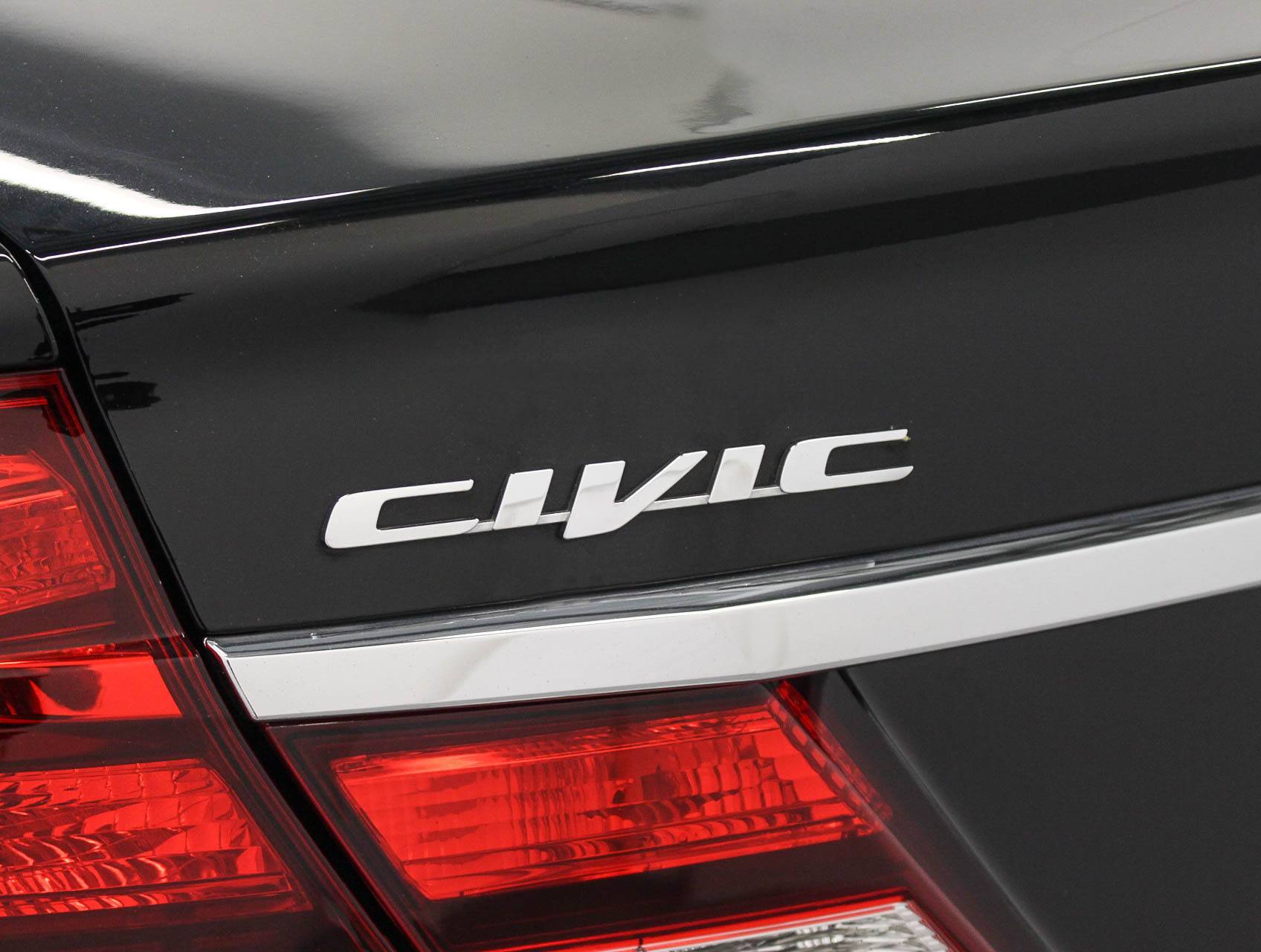 2015 HONDA CIVIC LX photo 31