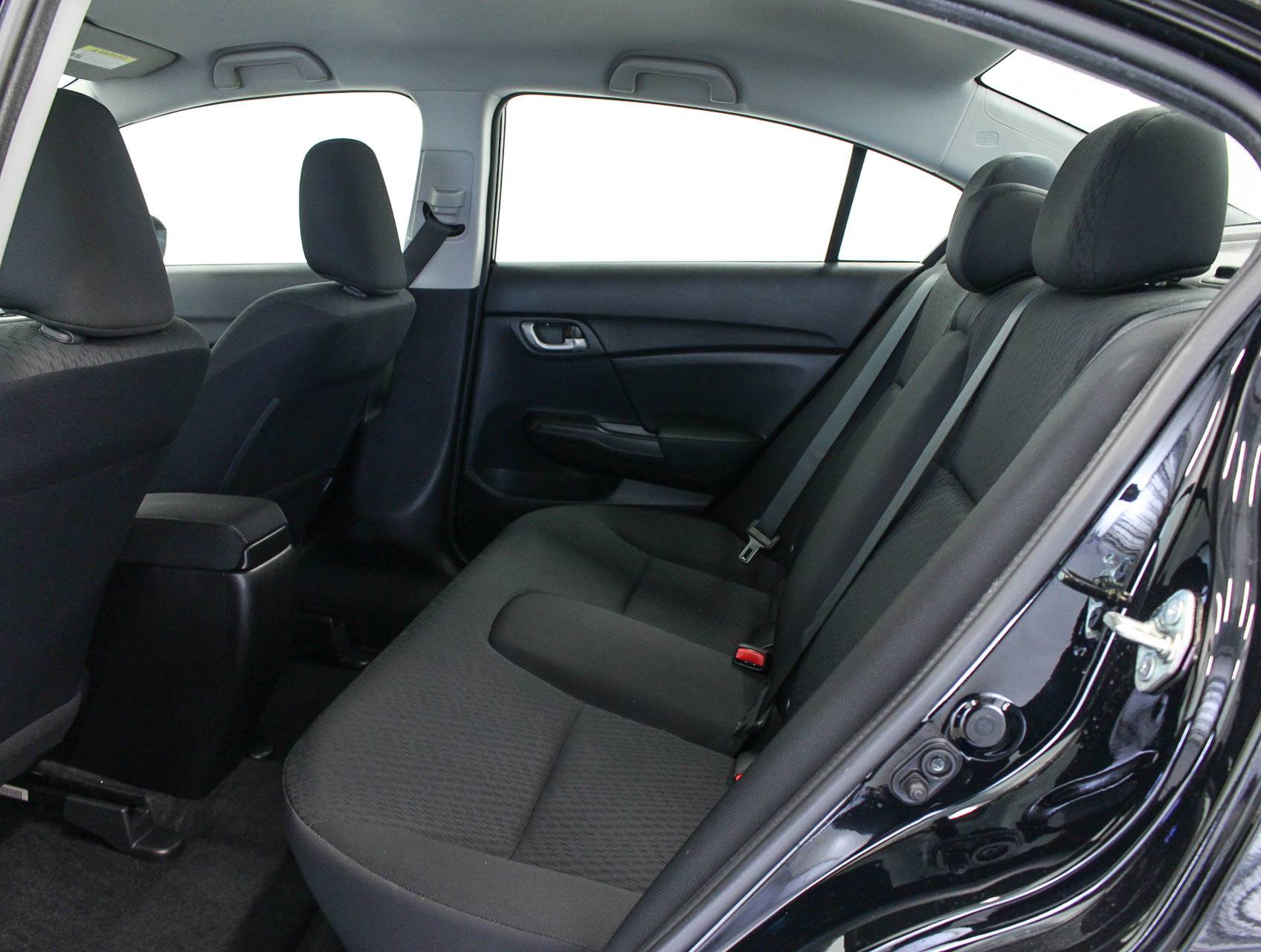 2015 HONDA CIVIC LX photo 13
