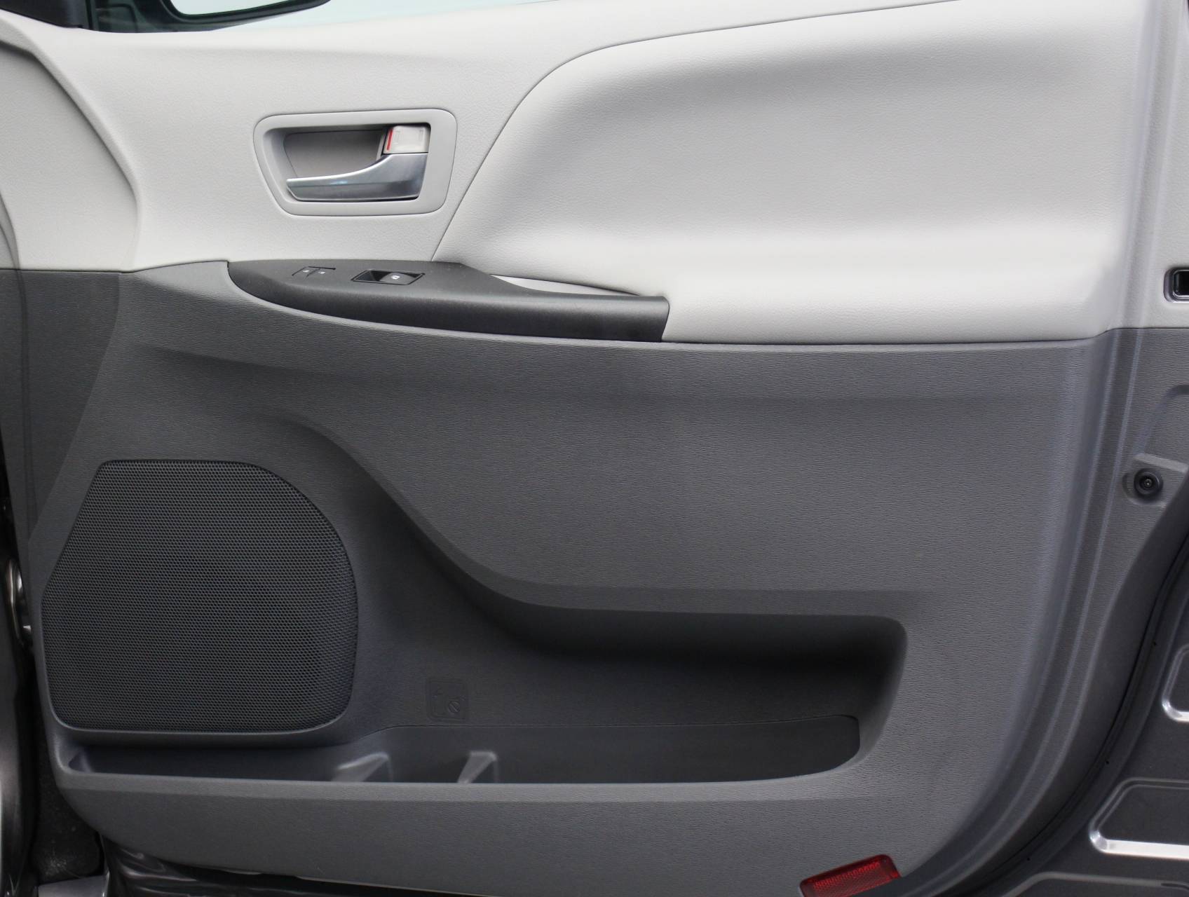 Florida Fine Cars - Used TOYOTA SIENNA 2015 MIAMI Le