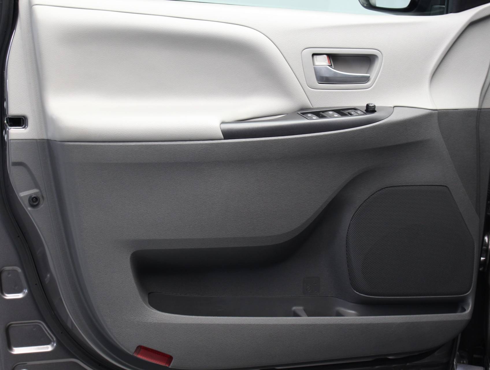 Florida Fine Cars - Used TOYOTA SIENNA 2015 MIAMI Le