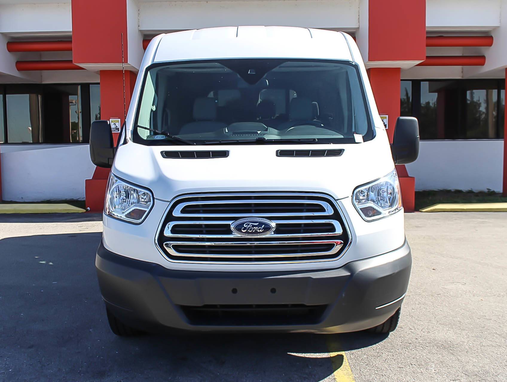 Florida Fine Cars - Used FORD TRANSIT WAGON 2018 MIAMI Xlt 15 Passenger