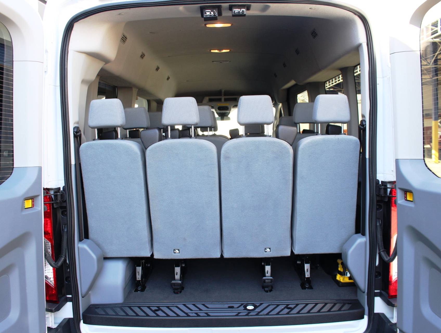 Florida Fine Cars - Used FORD TRANSIT WAGON 2018 MIAMI Xlt 15 Passenger