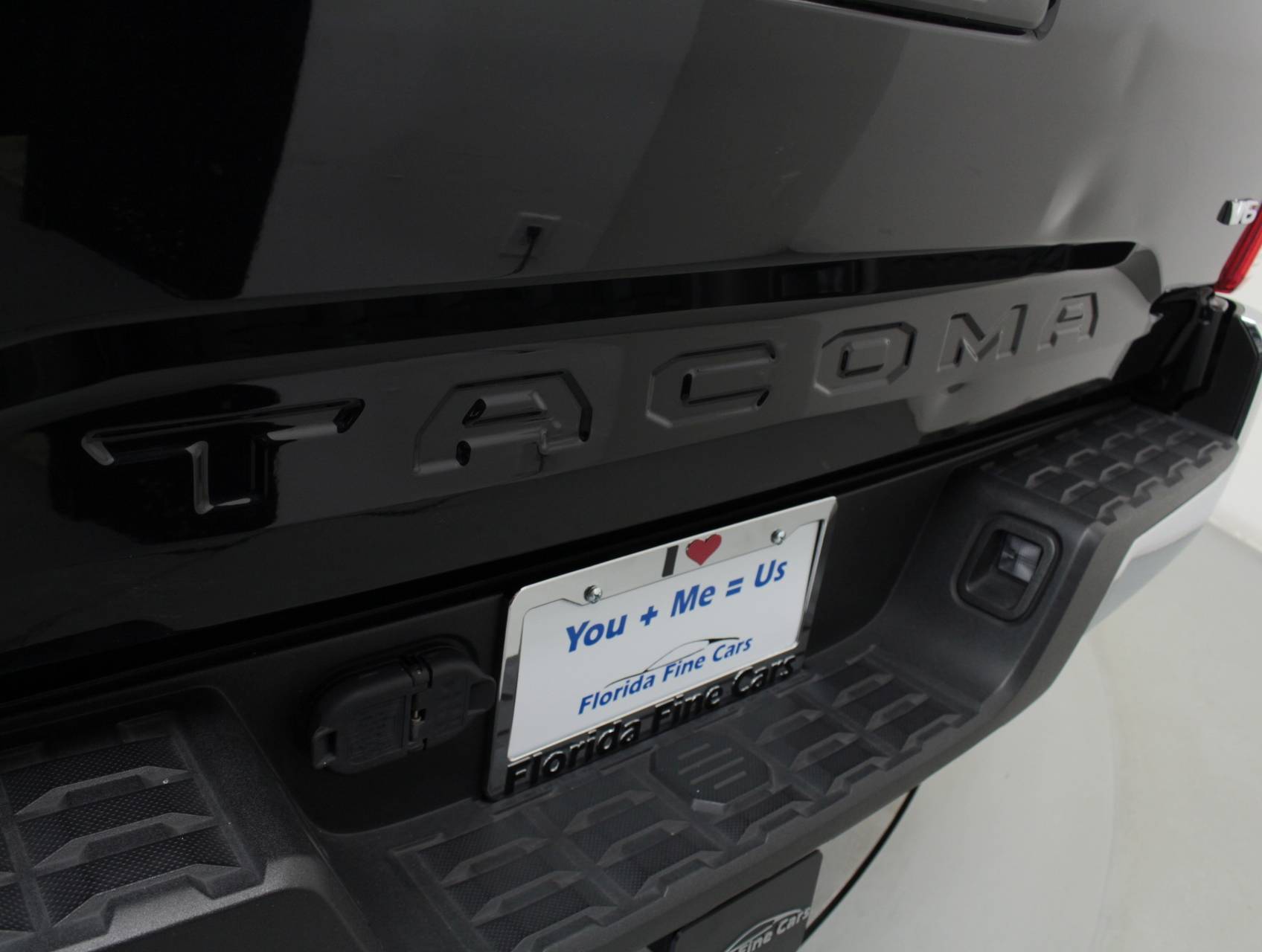 Florida Fine Cars - Used TOYOTA TACOMA 2016 MIAMI Sr5