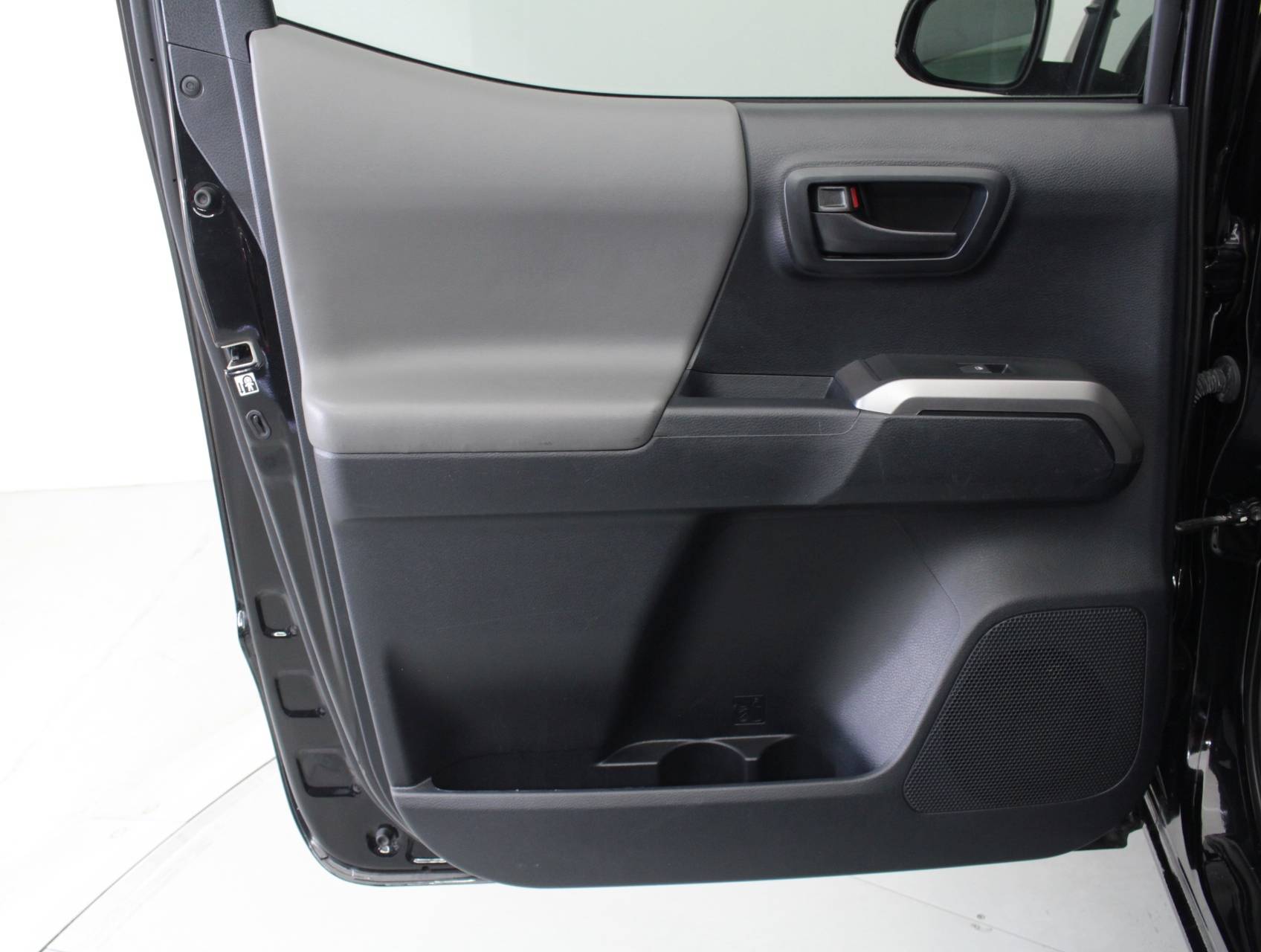 Florida Fine Cars - Used TOYOTA TACOMA 2016 MIAMI Sr5