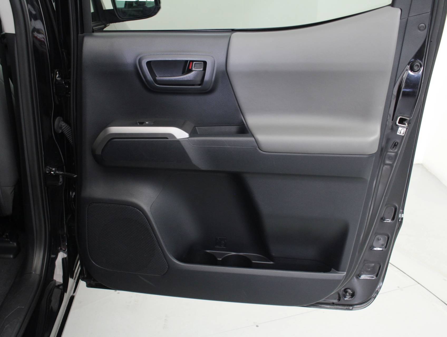 Florida Fine Cars - Used TOYOTA TACOMA 2016 MIAMI Sr5