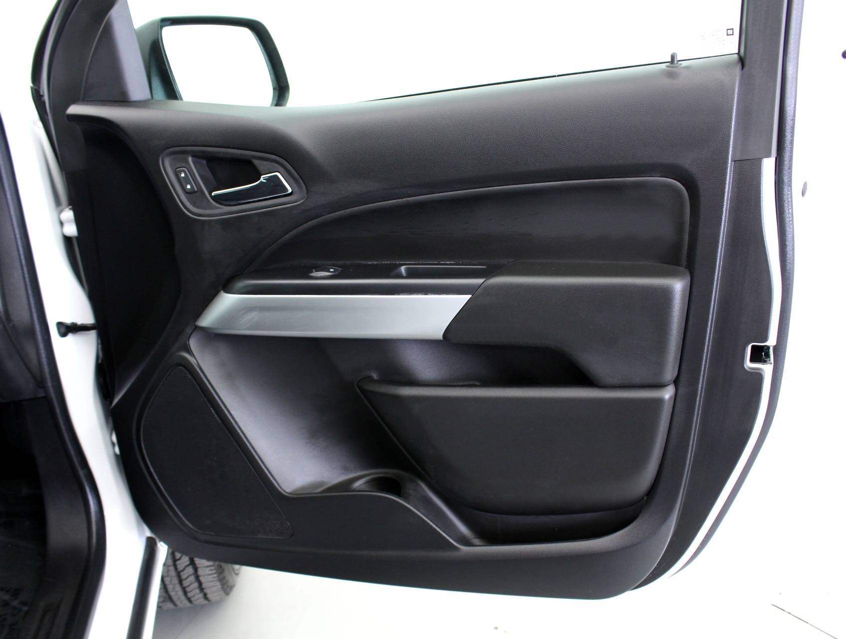 Florida Fine Cars - Used CHEVROLET COLORADO 2019 MIAMI Lt Crew Cab