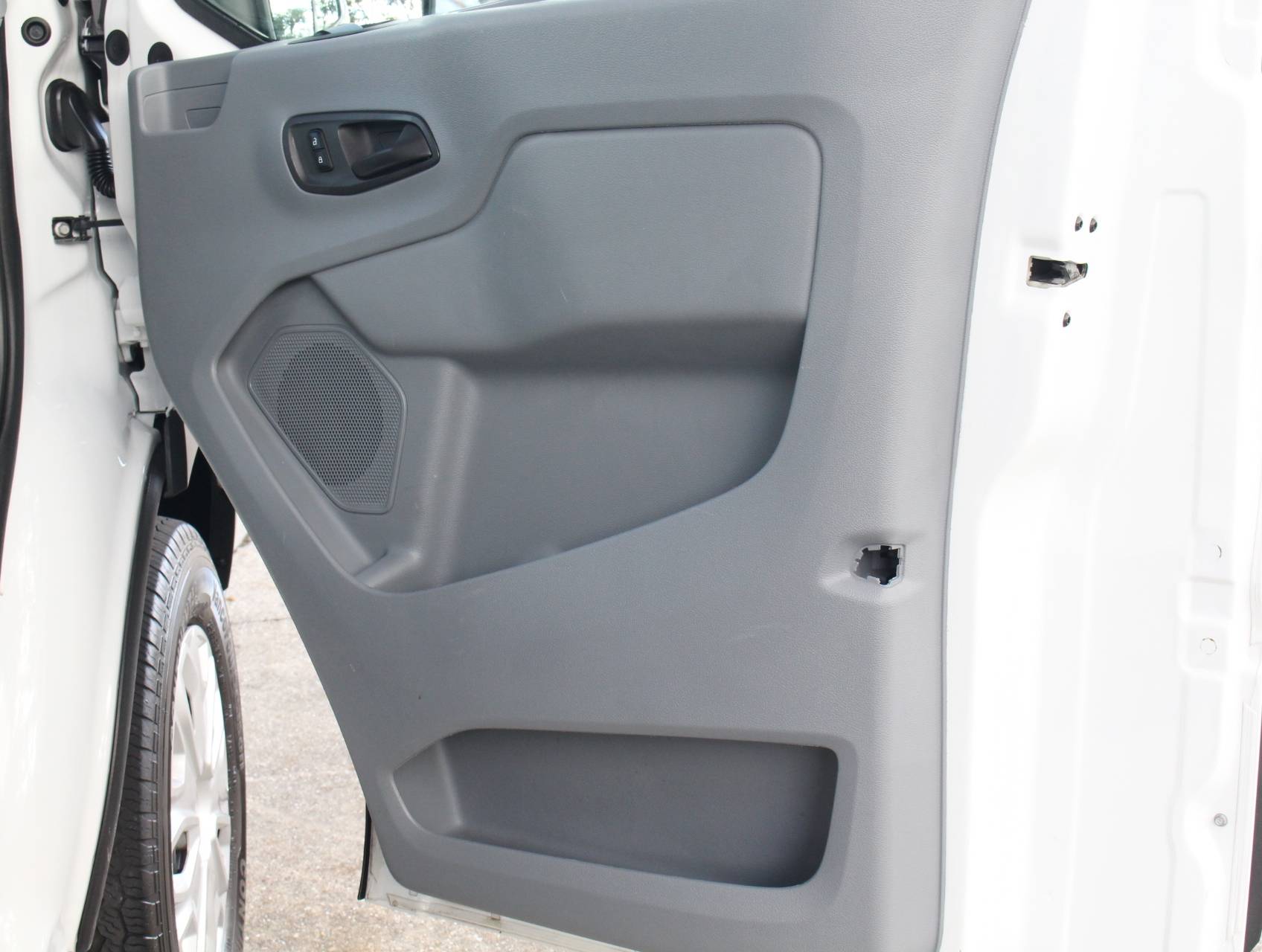 Florida Fine Cars - Used FORD TRANSIT WAGON 2017 WEST PALM Xlt 15 Passenger