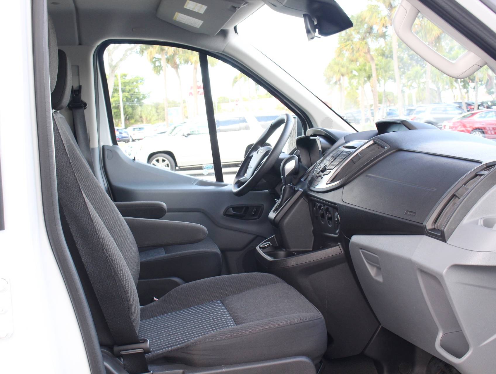 Florida Fine Cars - Used FORD TRANSIT WAGON 2017 WEST PALM Xlt 15 Passenger