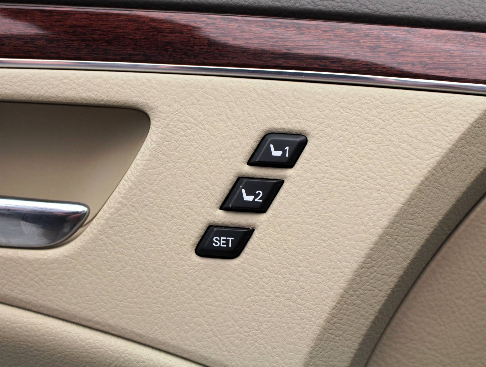 Florida Fine Cars - Used TOYOTA AVALON 2009 MIAMI Xls