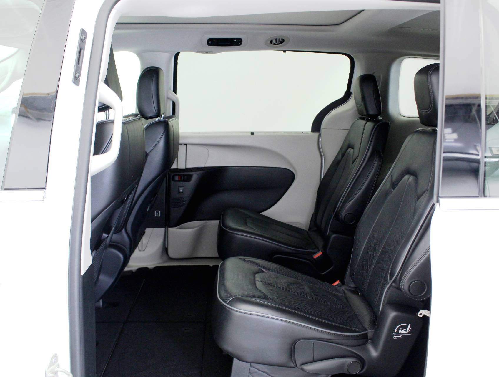 Florida Fine Cars - Used CHRYSLER PACIFICA 2018 MIAMI LIMITED PLATINUM