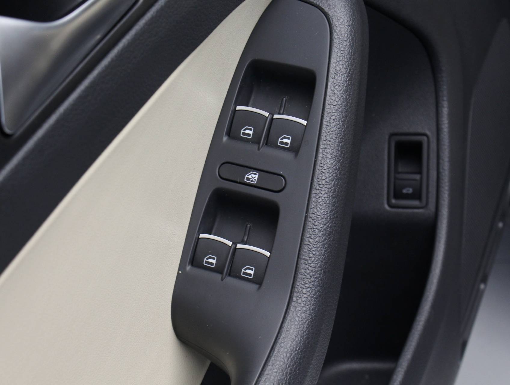 Florida Fine Cars - Used VOLKSWAGEN JETTA 2017 WEST PALM 1.8t Sel