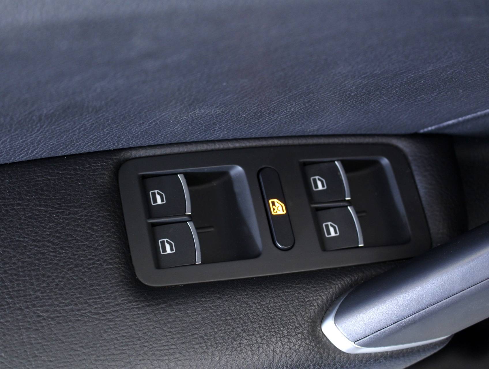 Florida Fine Cars - Used VOLKSWAGEN PASSAT 2017 WEST PALM 1.8T R-LINE