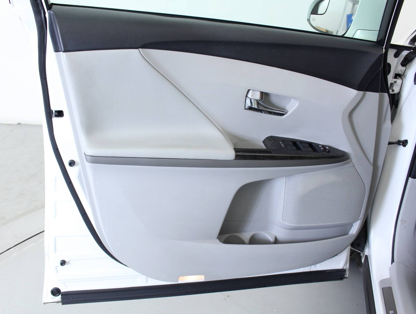 Florida Fine Cars - Used TOYOTA VENZA 2015 MIAMI Le