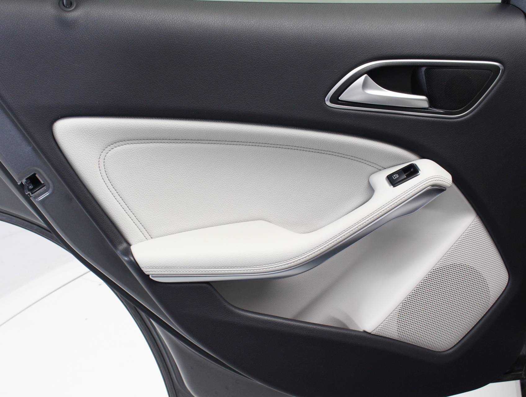 Florida Fine Cars - Used MERCEDES-BENZ GLA CLASS 2015 HOLLYWOOD GLA250