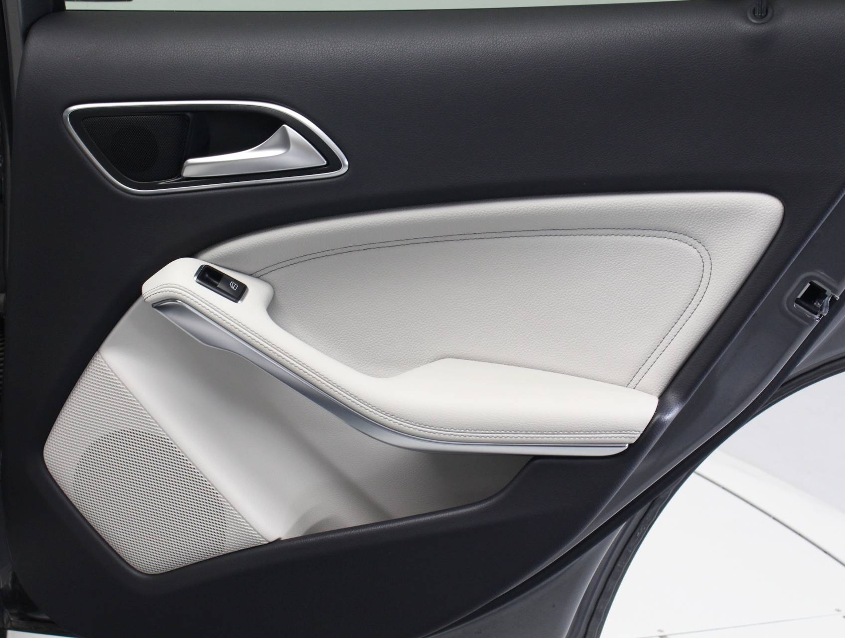 Florida Fine Cars - Used MERCEDES-BENZ GLA CLASS 2015 HOLLYWOOD GLA250